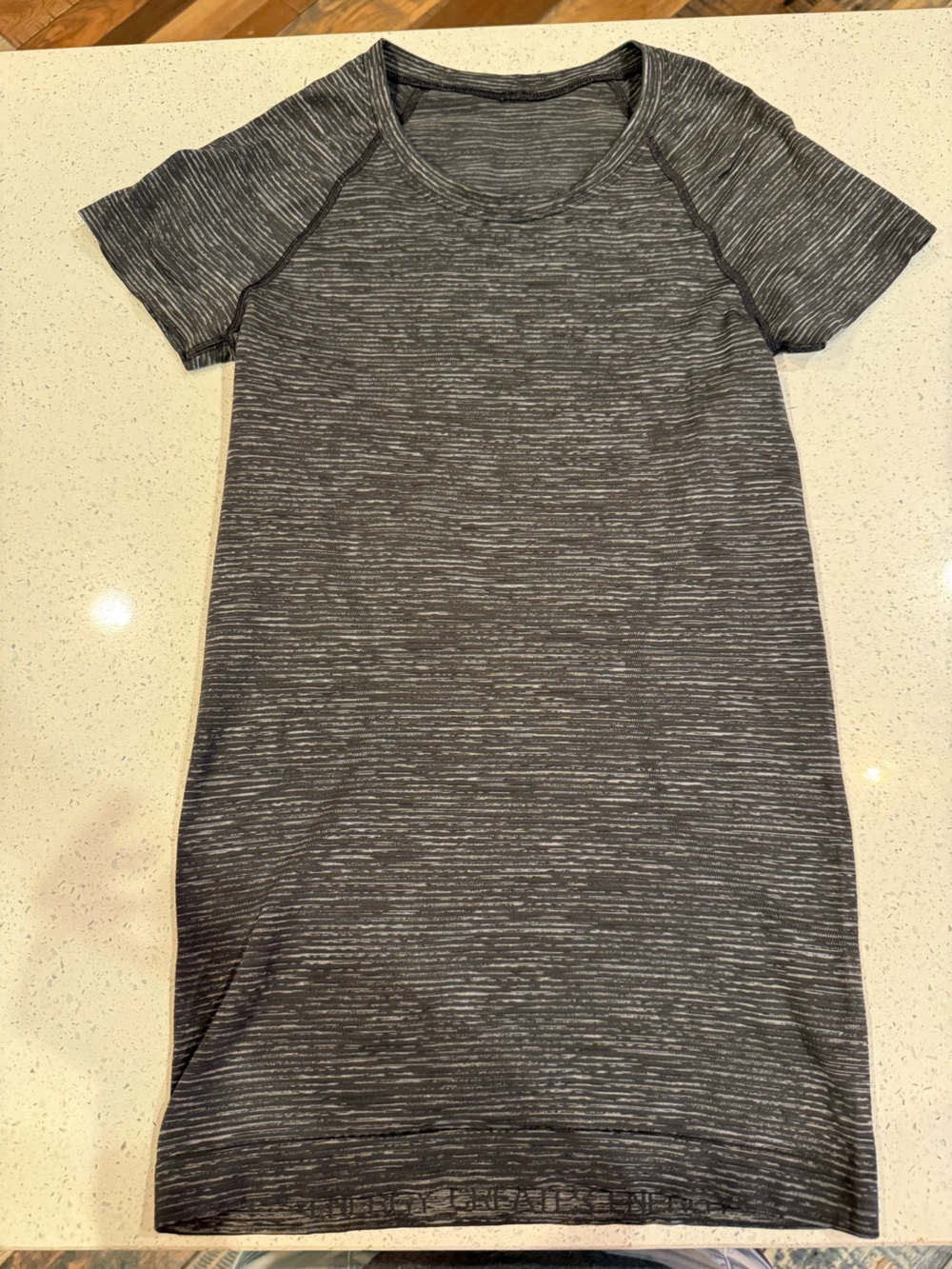 lululemon athletica Short Sleeve Heathered Charcoal Gray Tee
